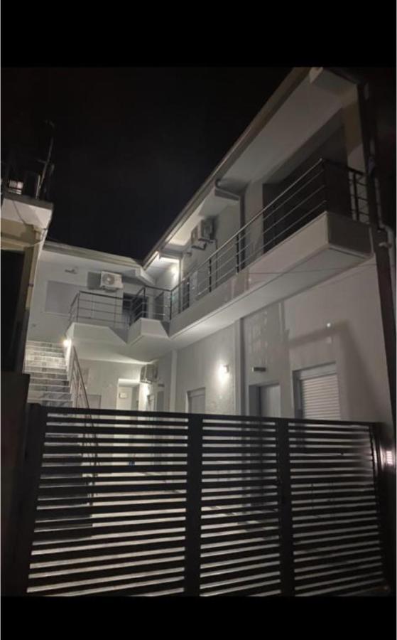 Apartamento Όμορφο Δυάρι Με Βεράντα.! Kalamata Exterior foto